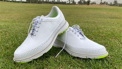 MC80 Spikeless Golf Shoes 